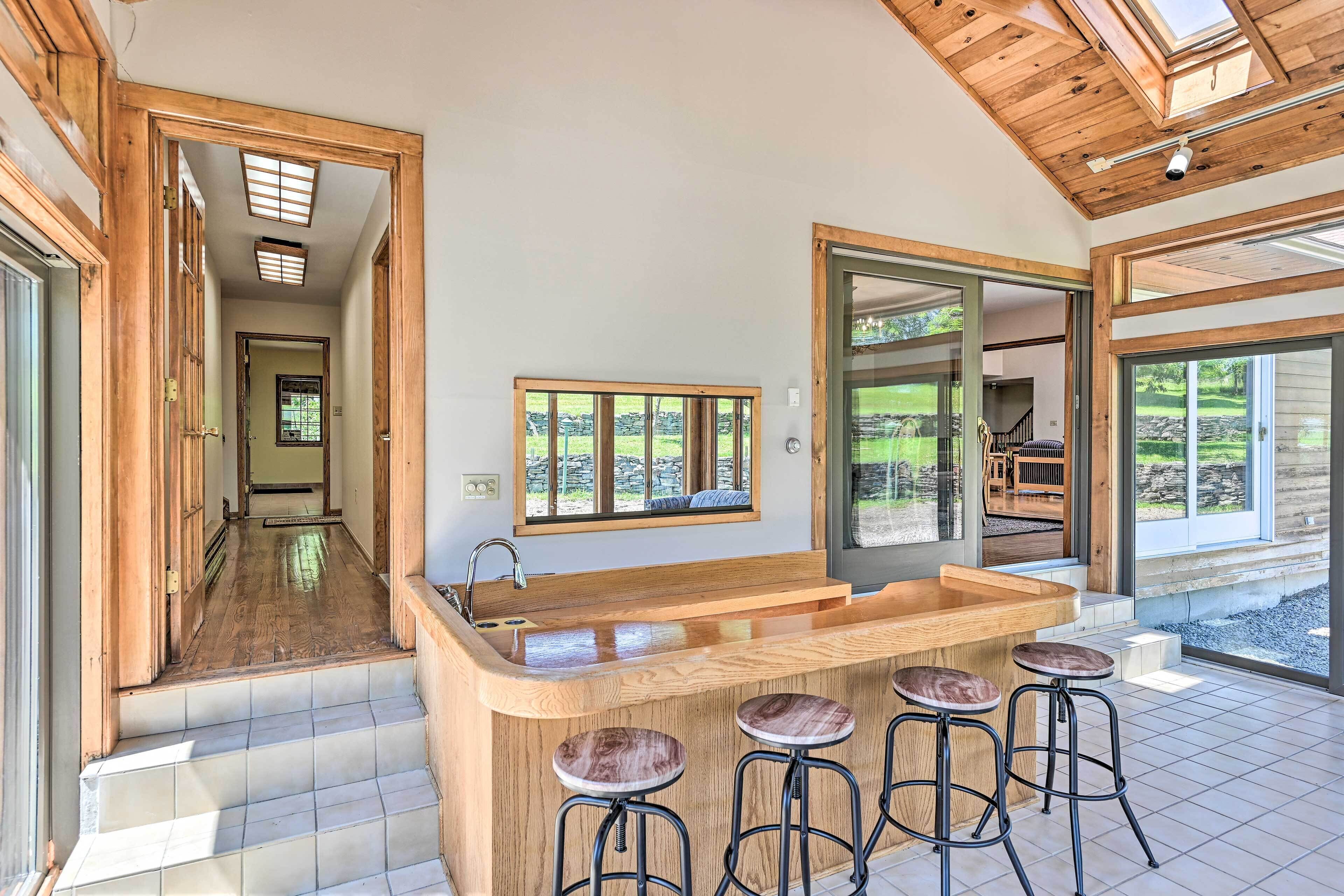 'the Sheep House' ~ 11 Mi to Cooperstown!