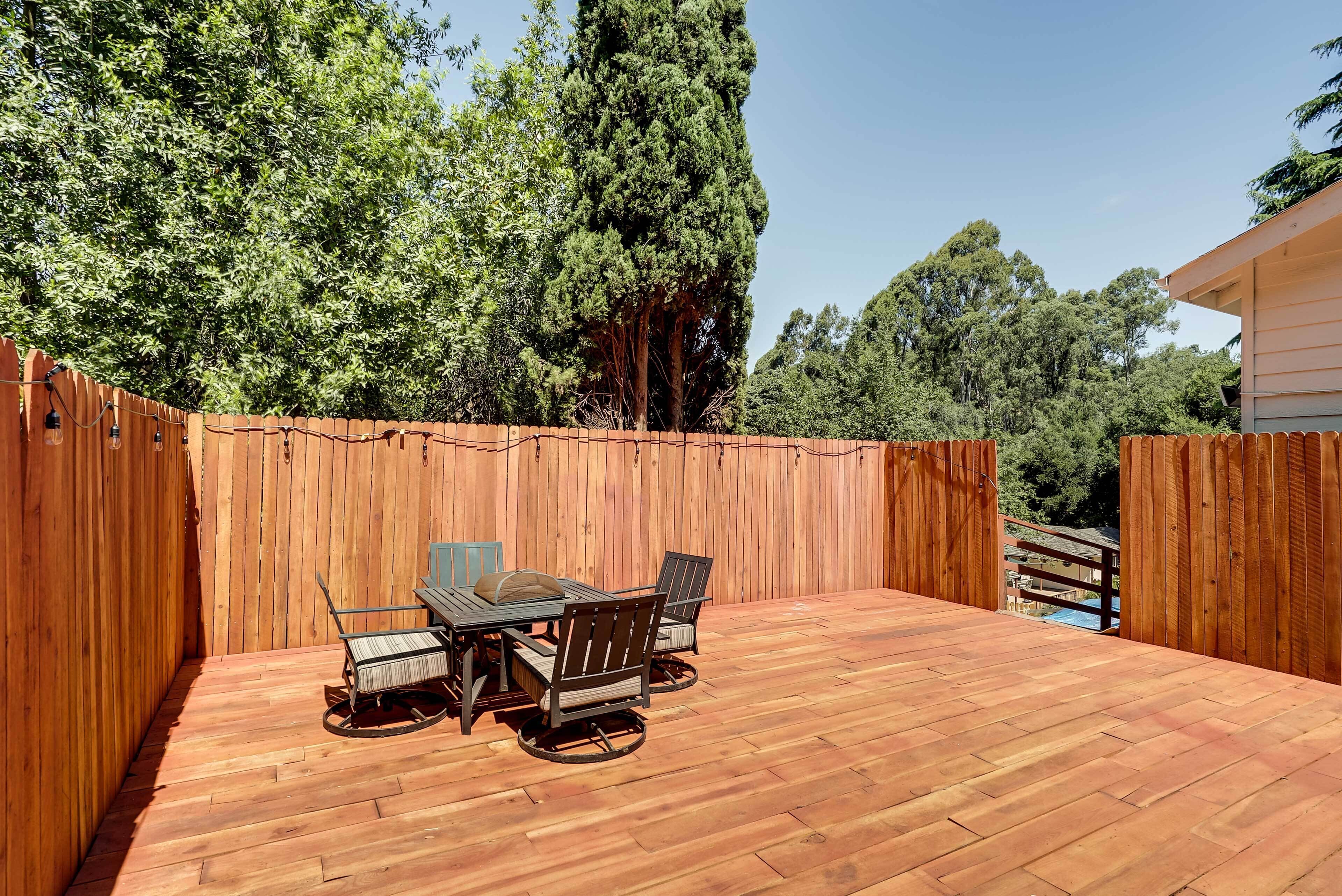 Unique Castro Valley House 30 Mi to San Fran!