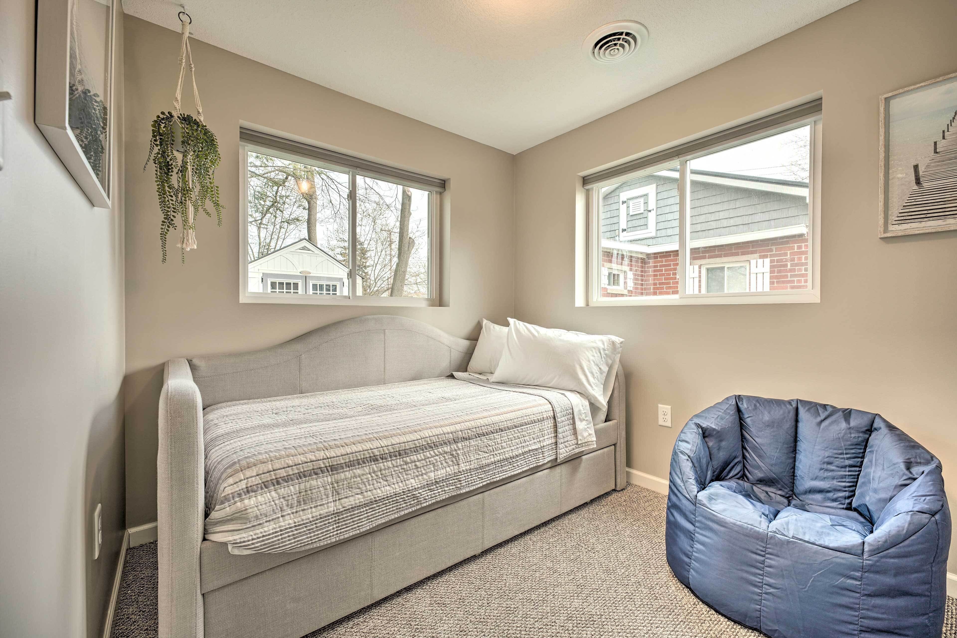 Cottage (2 Bedrooms) | Interior