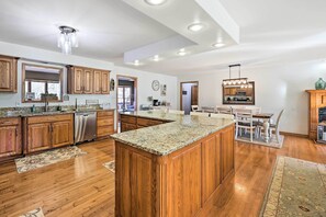 منزل (4 Bedrooms) | المنشأة من الداخل