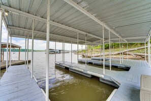 House (4 Bedrooms) | Interior - Large Lakefront Home Pool, Hot Tub & Boat Dock (Grove)