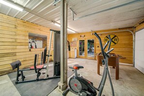 House (4 Bedrooms) | Interior - Shared Hot Tub, Pool & Dock: Lakefront Grove House (Grove)