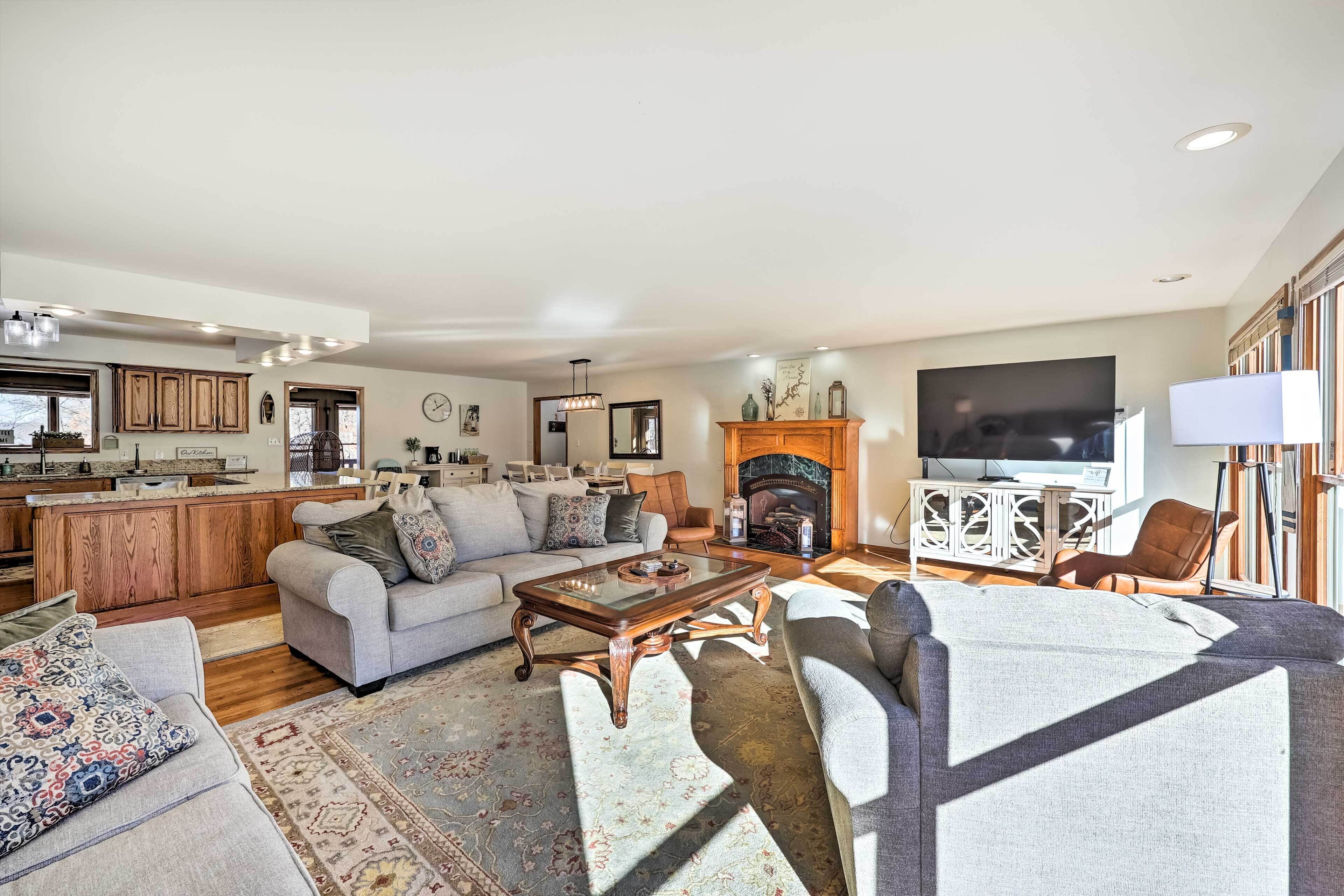 Lakefront Grove Home w/ Dock, Hot Tub, & Fishing!