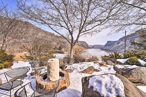 Hot Tub & Snake River Views at Twin Falls Home