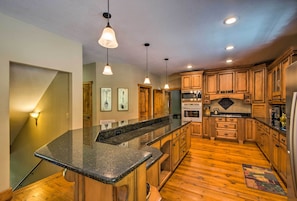 Paper towels - Tryon House w/ Hot Tub - Near Equestrian Centers! (Tryon)