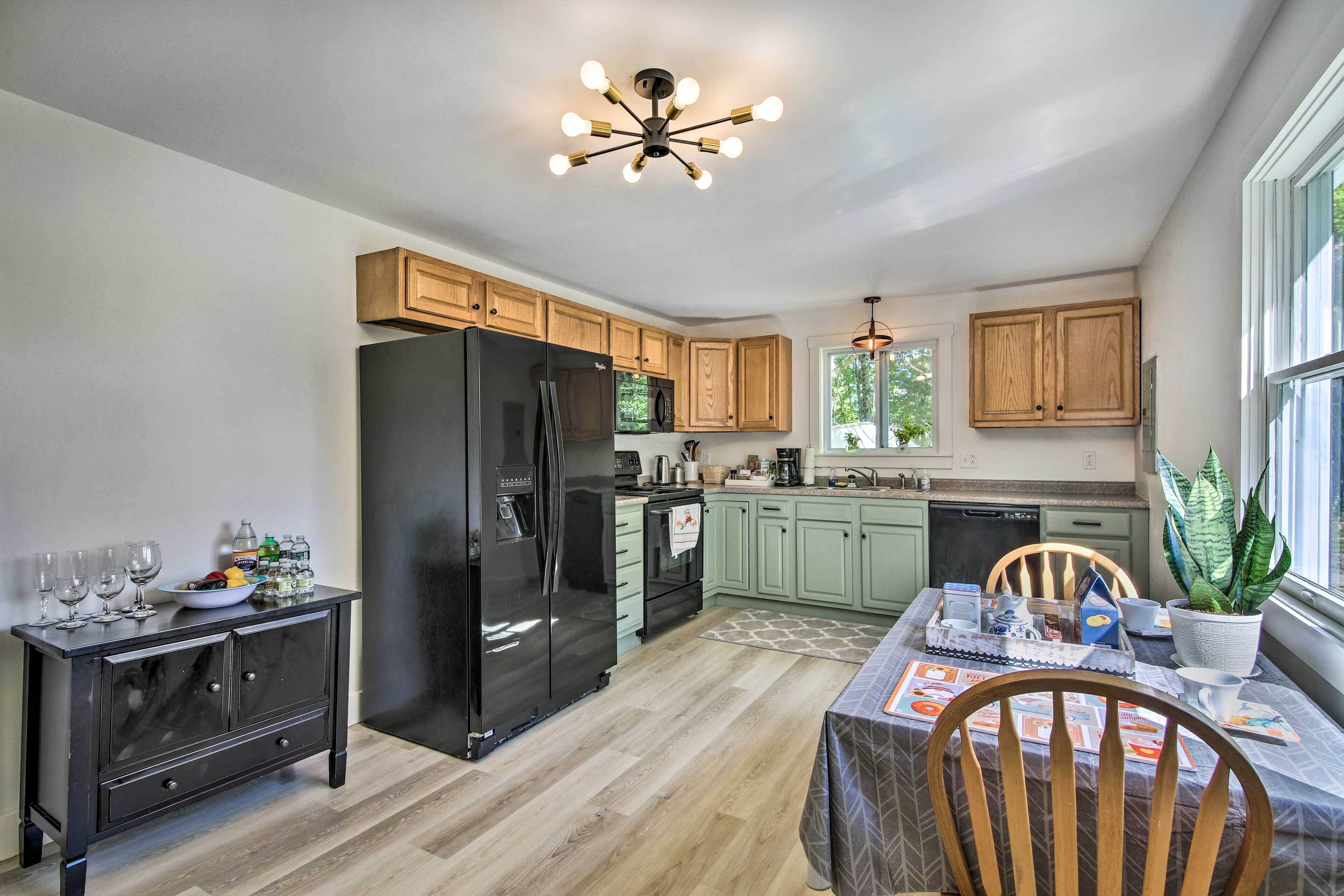 Woodsy Pittston Retreat Near Kennebec River!