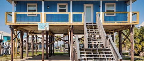 House (4 Bedrooms) | Front of property