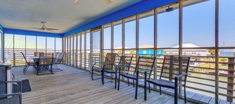 Waterfront Dauphin Island Home w/ Deck & Boat Dock