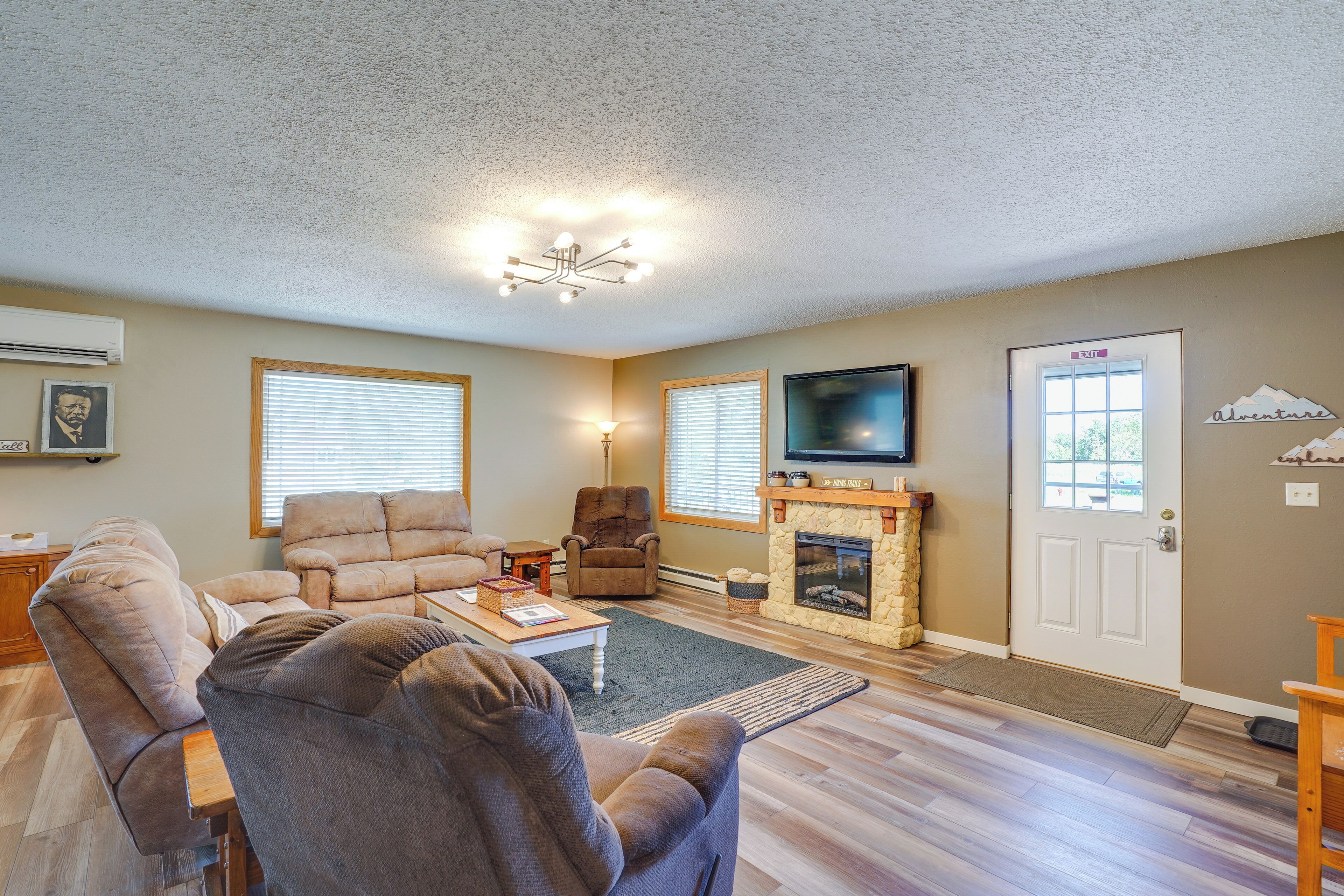 Apartment (3 Bedrooms) | Front of property