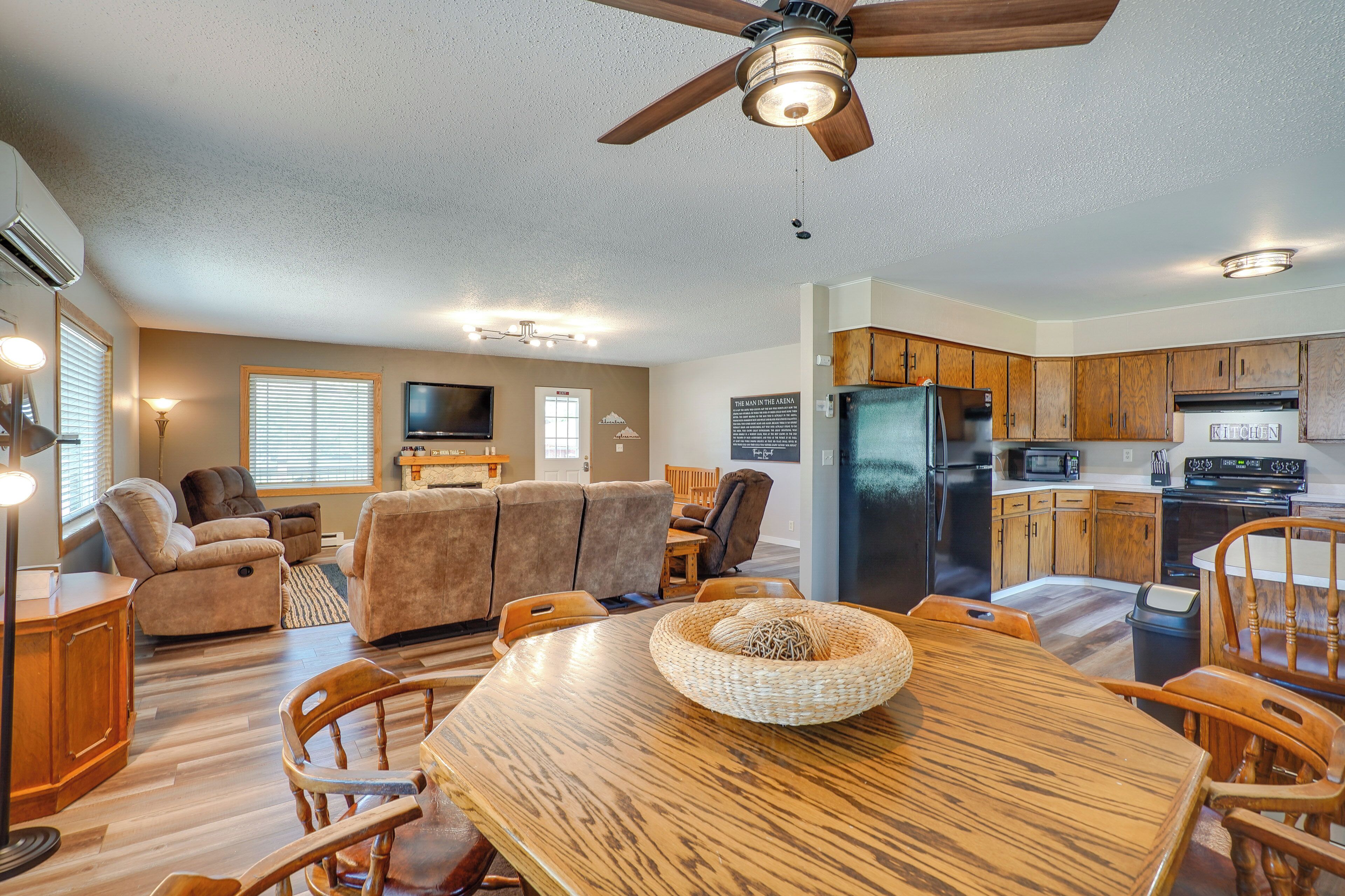 'roosevelt Suite' < 1 Mi to Teddy Roosevelt Park!