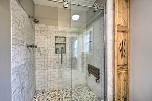 Shower - Wilmington Vacation Home Near Masonboro Inlet (Wilmington)