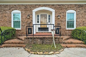 Exterior detail - Wilmington Vacation Home Near Masonboro Inlet (Wilmington)