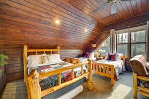 House (2 Bedrooms) | 2 bedrooms, bed sheets