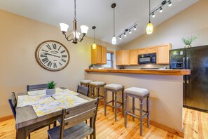 House (3 Bedrooms) | Interior - Waynesville Cabin Rental w/ Mountain Views (Waynesville)