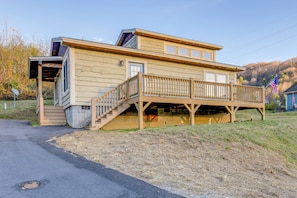 House (3 Bedrooms) | Front of property