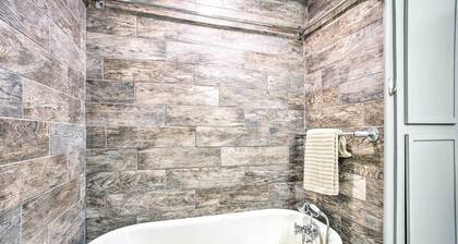 Woodward Home Near Crystal Beach Water Park!