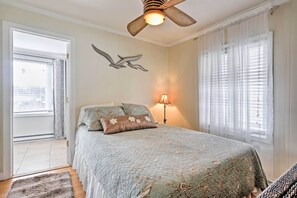House (2 Bedrooms) | 2 bedrooms, bed sheets
