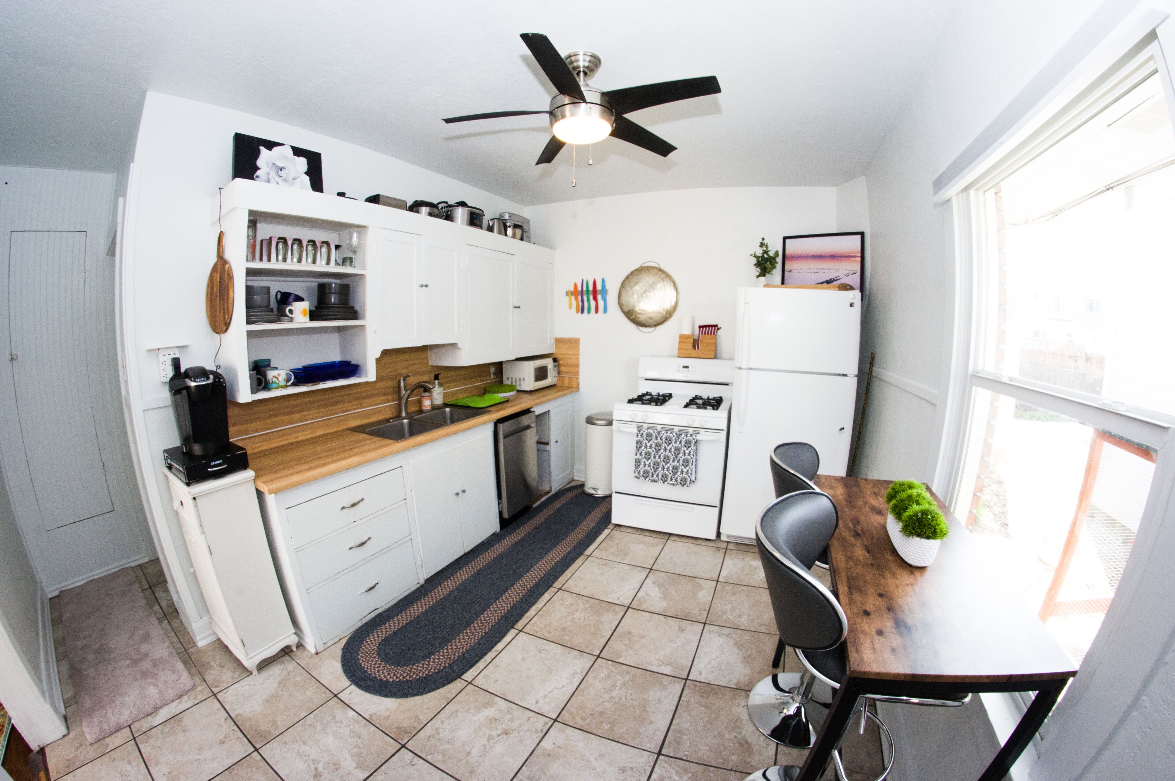 Spacious & Cozy Sugar House Hideaway w/3BR, Wi-Fi, Off-Street Parking