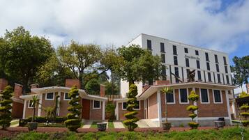 Cabaña, 1 habitación, chimenea, en el área del jardín | Tabla de planchar con plancha, wifi gratis y ropa de cama