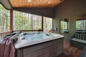 House (3 Bedrooms) | Interior - 'sutton Ridge' Cabin Rental: Hot Tub & Swing Set! (Broken Bow)