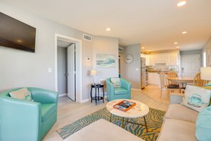 Apartment (2 Bedrooms) | Interior - Steps to Boardwalk: Carolina Beach Condo w/ Views! (Carolina Beach)