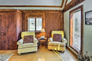 Apartment (0 Bedroom) | Interior