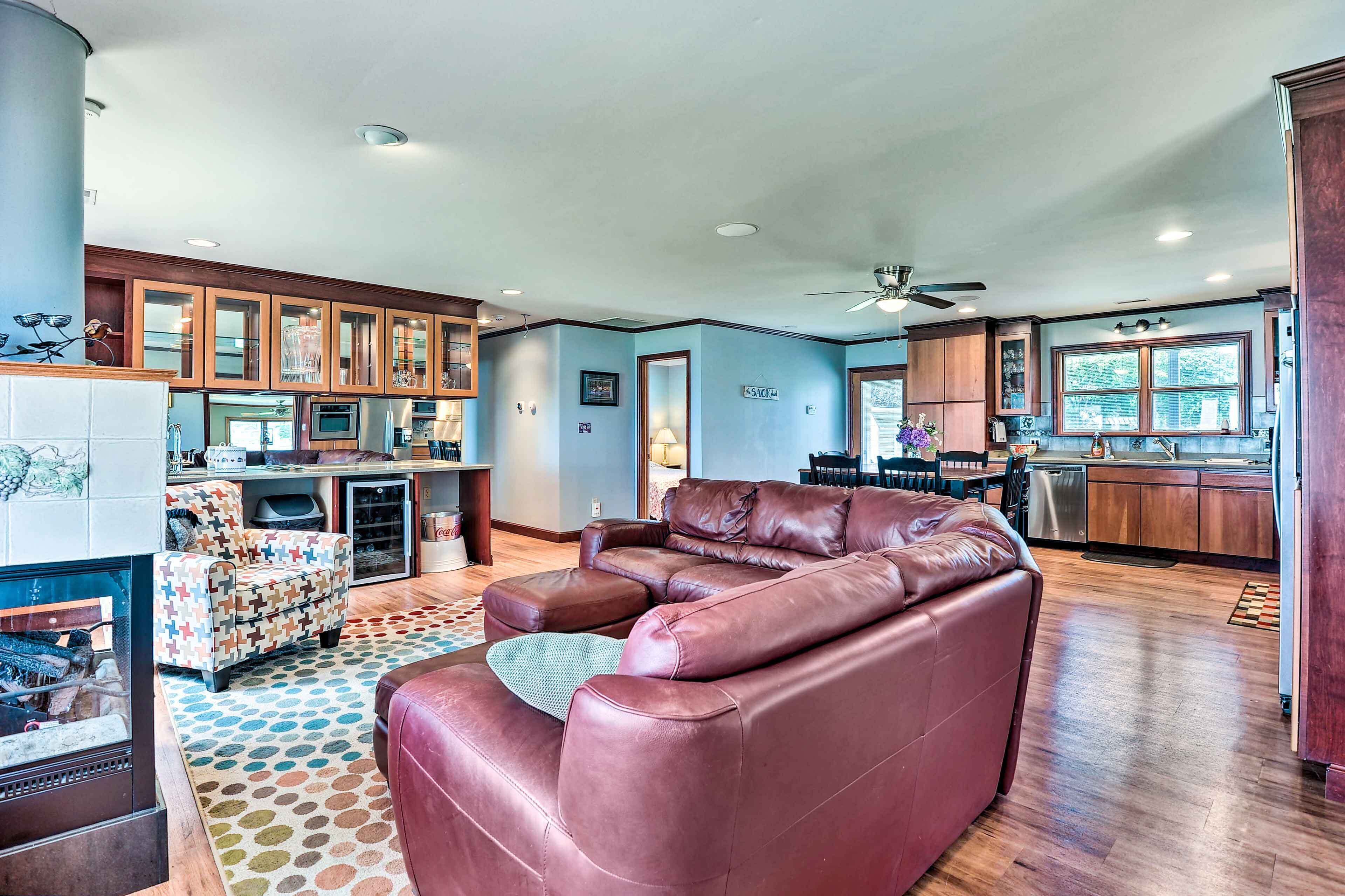 Beautiful Middle River Retreat w/ Boat Dock!