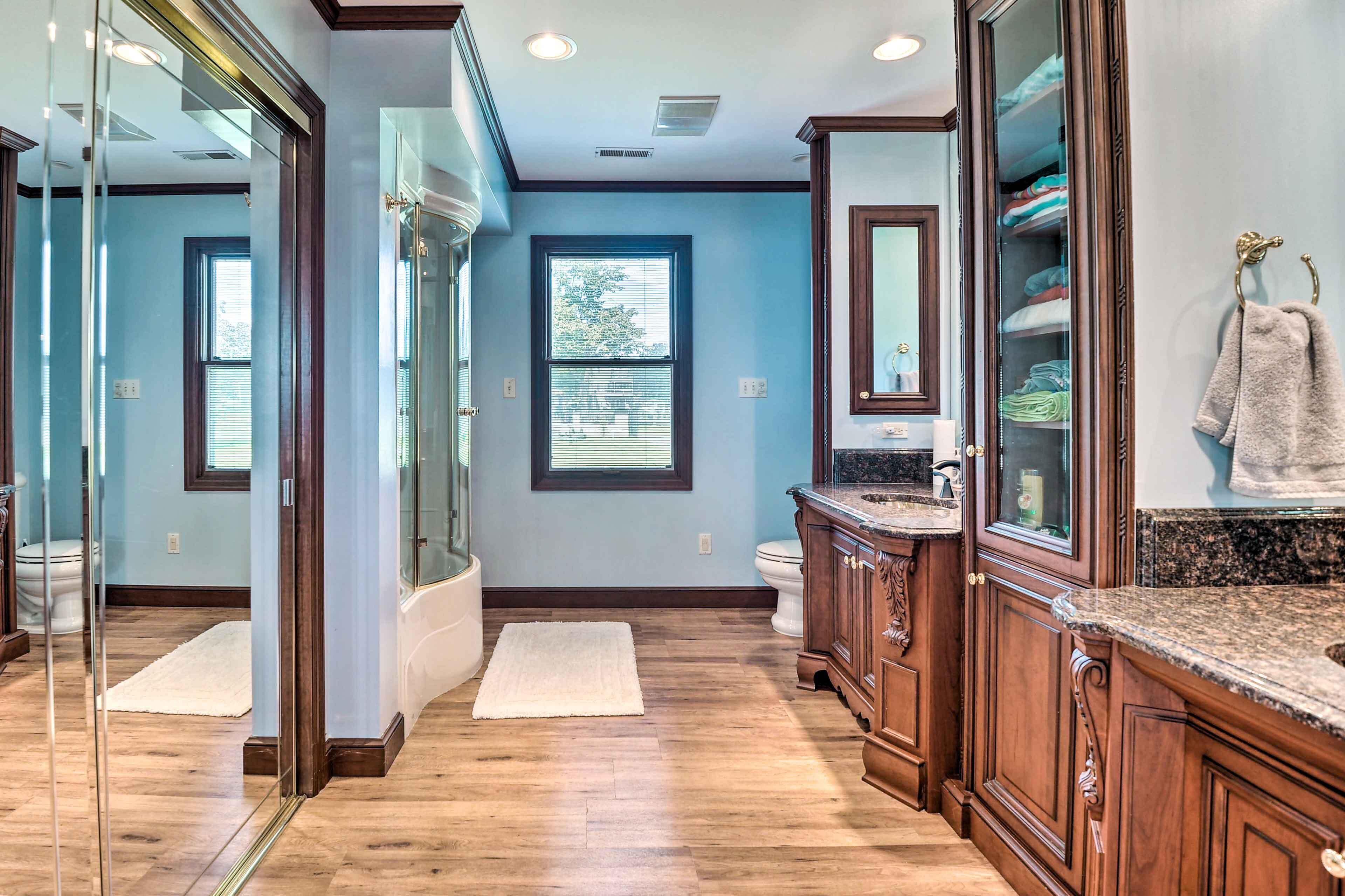 Beautiful Middle River Retreat w/ Boat Dock!