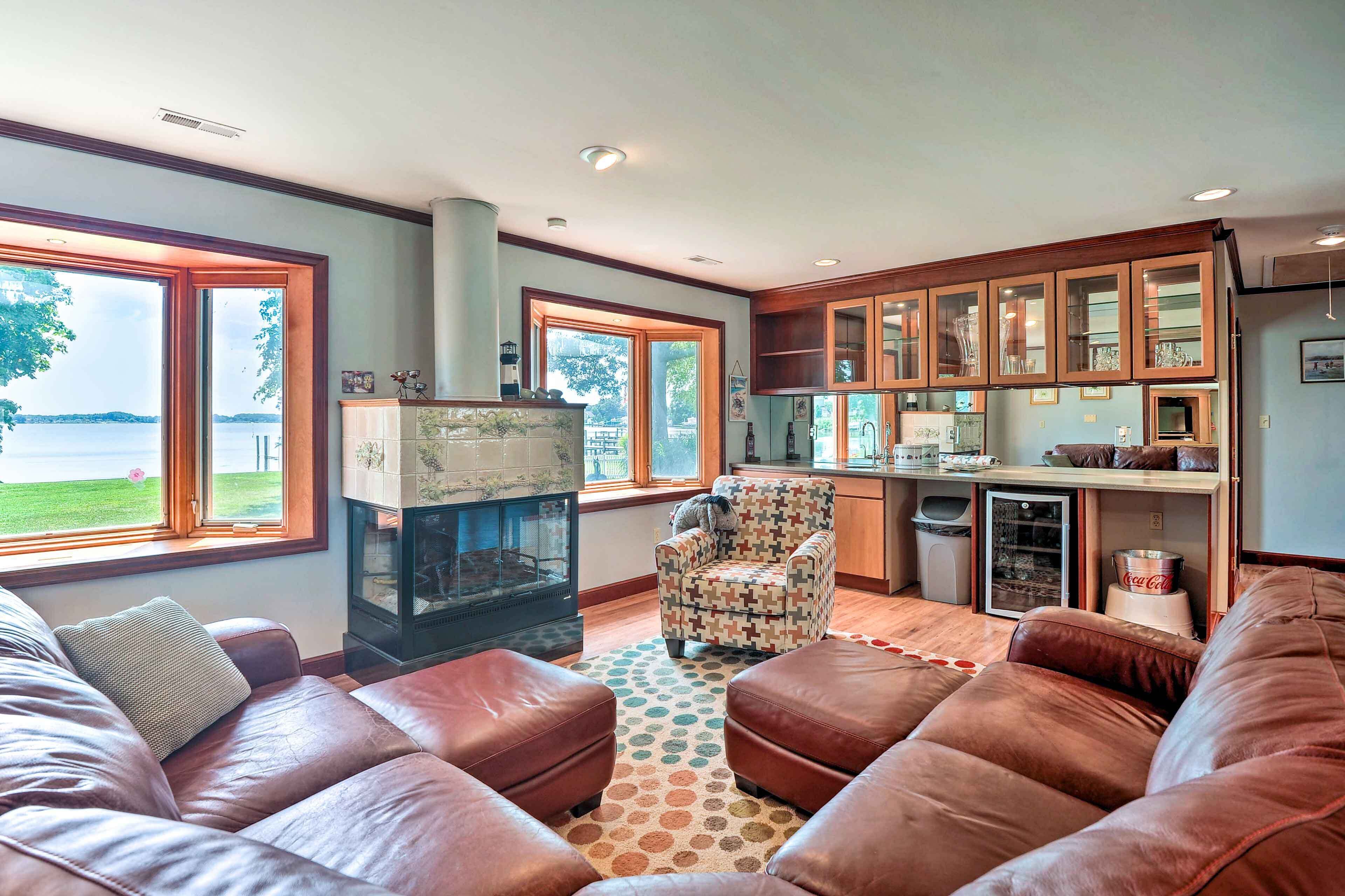 Beautiful Middle River Retreat w/ Boat Dock!