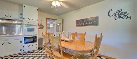 House (3 Bedrooms) | Dining