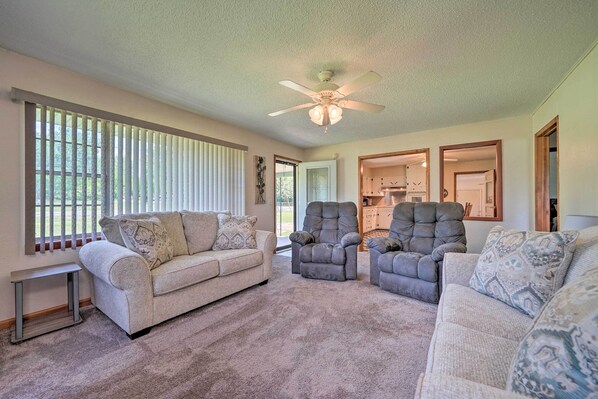 House (3 Bedrooms) | Interior - Charming Clayton Home ~ 4 Mi to Sardis Lake! (Clayton)