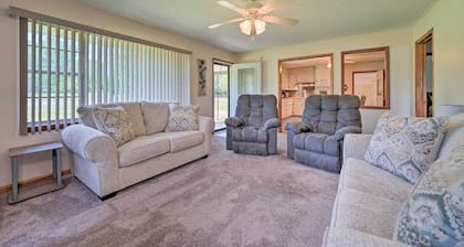 Charming Clayton Home ~ 4 Mi to Sardis Lake!