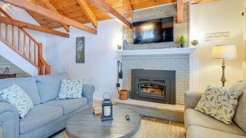 House (2 Bedrooms) | Front of property