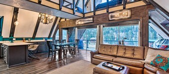 Family-friendly Red River Retreat w/ Deck!