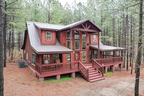 House (3 Bedrooms) | Interior - Broken Bow Cabin on 1 Acre w/ Hot Tub & Fire Pit! (Broken Bow)