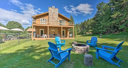 Family Winter Retreat w/ Hot Tub: 14 Mi to Slopes!