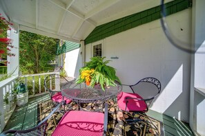 Cottage (2 Bedrooms) | Interior