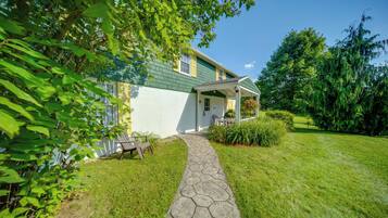 Cottage (2 Bedrooms) | Interior