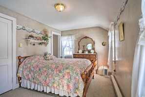 Interior - Walk to Chautauqua Lake: Mayville Getaway! (Mayville)