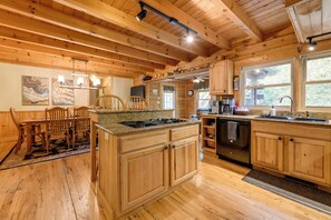 Interior - Home w/ Indoor Spa: 8 Mi to Smoky Mtn Nat'l Park! (Waynesville)