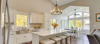 Pearl Lake Retreat w/ Dock & Stunning Views!