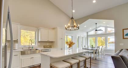 Pearl Lake Retreat w/ Dock & Stunning Views!