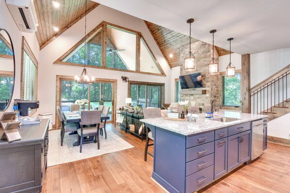 Cottage (2 Bedrooms) | Interior