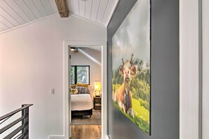 2 Schlafzimmer, Schreibtisch, laptopgeeigneter Arbeitsplatz