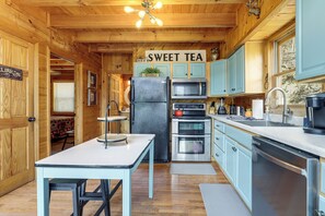 House (2 Bedrooms) | Interior