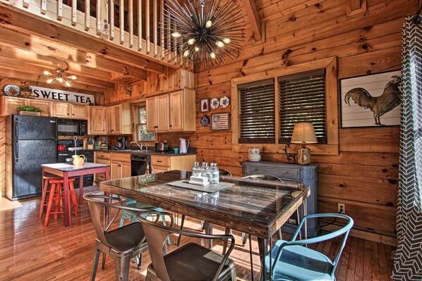 House (2 Bedrooms) | Interior
