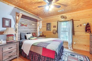 House (2 Bedrooms) | Interior - 'just Fur Relaxin' Sevierville Cabin w/ Hot Tub! (Sevierville)