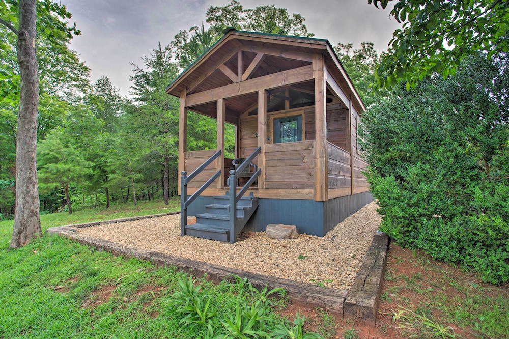 Mill Spring Cabin Near Parker-binns Winery!