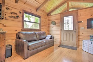 House (1 Bedroom) | Interior - Hike & Snow Play! Mill Spring Cabin Near Winery (Mill Spring)