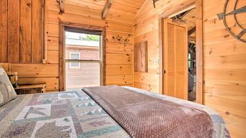 House (1 Bedroom) | Interior